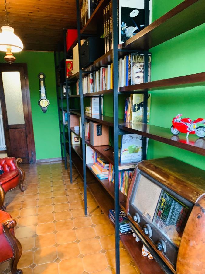 バルガCasa Robinaアパートメント エクステリア 写真
